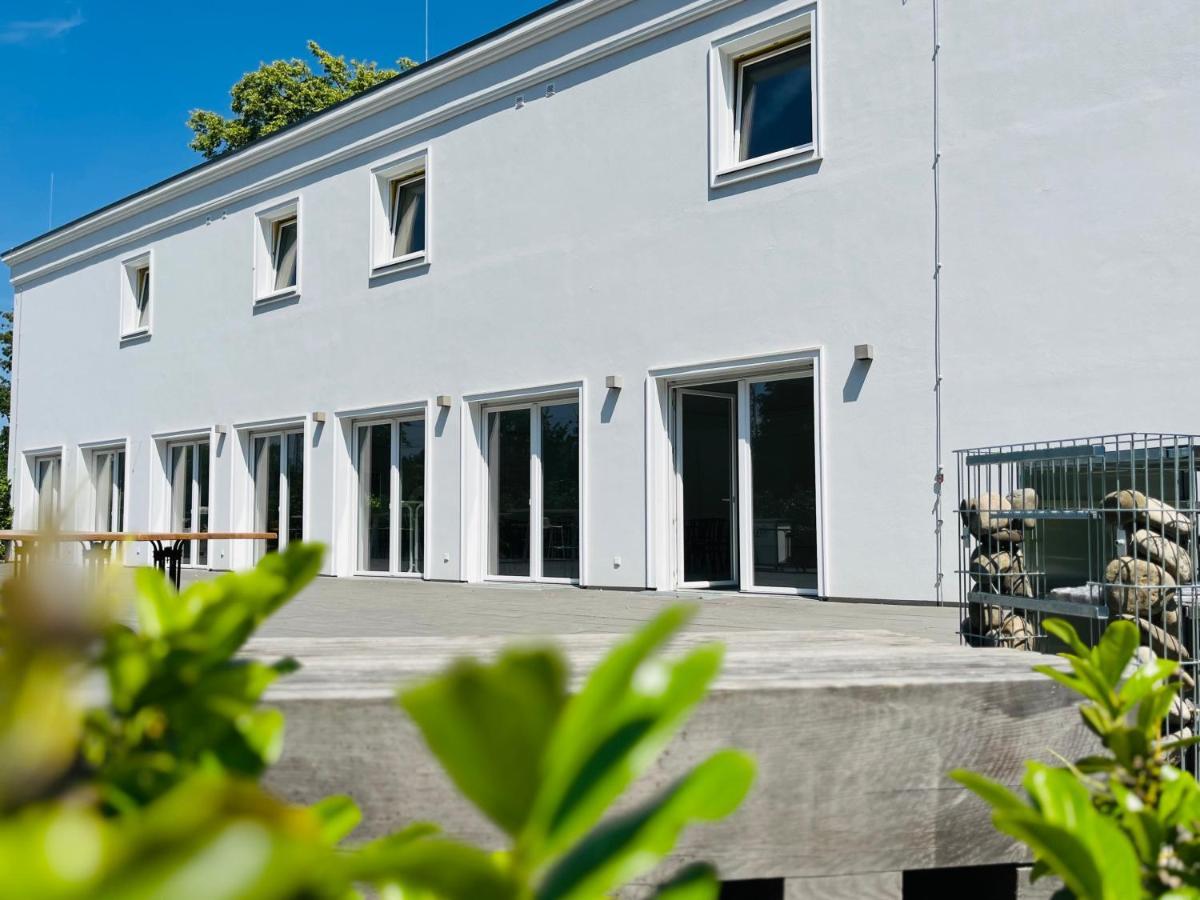 Stuckhotel Fettehenne Ratingen Exterior photo